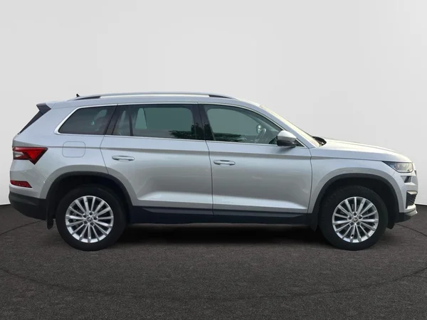 SKODA Kodiaq (2024) — foto 5 van 6