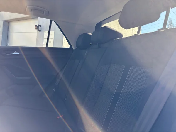 VOLKSWAGEN T-Roc (2022) — foto 14 van 21