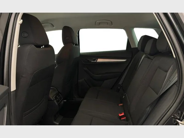 Skoda Karoq (2025) — foto 6 van 23