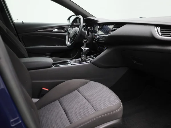 Opel Insignia (2022) — foto 30 van 37