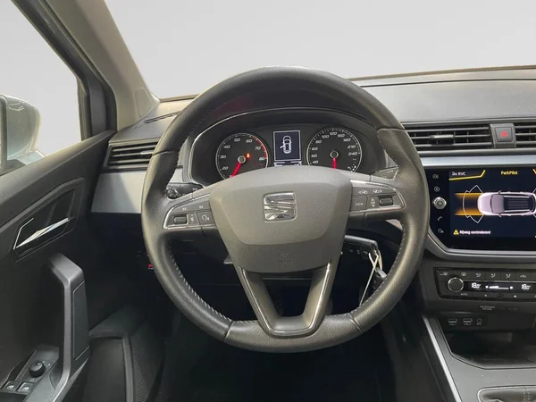 SEAT Arona (2018) — foto 4 van 24