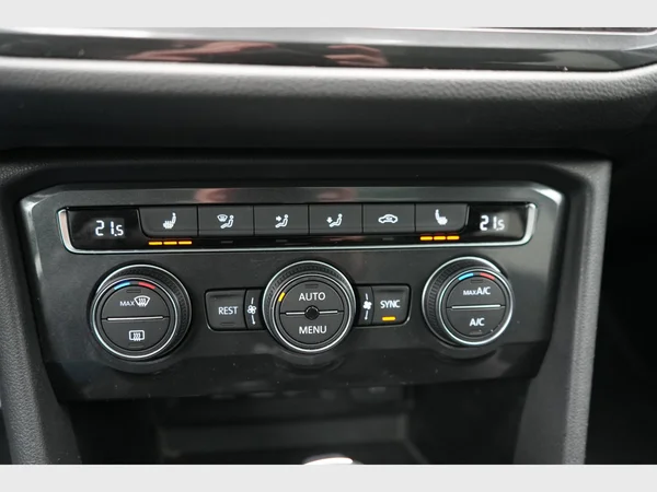 VOLKSWAGEN Tiguan Allspace (2018) — foto 6 van 32