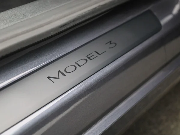Tesla Model 3 (2022) — foto 31 van 46