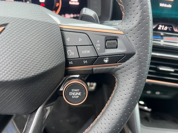 CUPRA Leon ST e-Hybrid (PHEV) (2025) — foto 4 van 25
