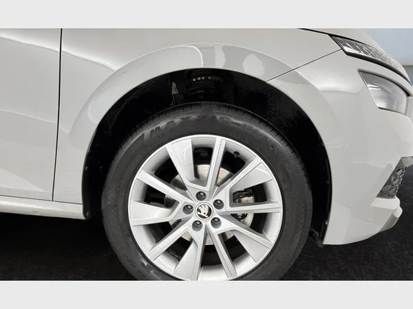 Skoda Kamiq (2021) — foto 14 van 15