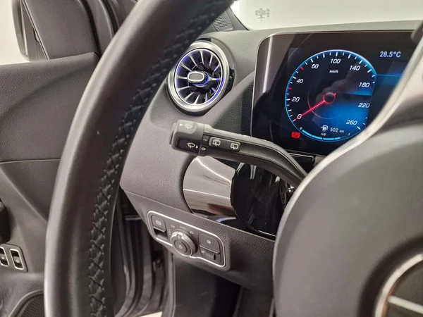 Mercedes-Benz B-Klasse (2021) — foto 7 van 18