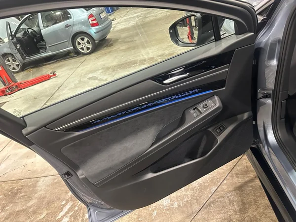 VOLKSWAGEN ID.7 Tourer (2026) — foto 7 van 23