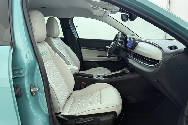 Fiat 600 (2025) — foto 17 van 19