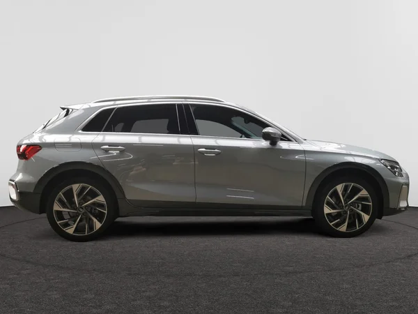 AUDI A3 Allstreet (2025) — foto 11 van 14