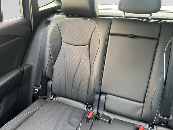VOLKSWAGEN Tiguan (2026) — foto 10 van 24