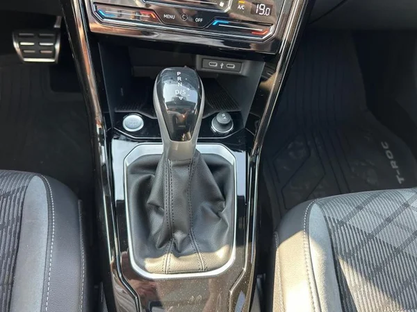 VOLKSWAGEN T-Roc (2025) — foto 14 van 31