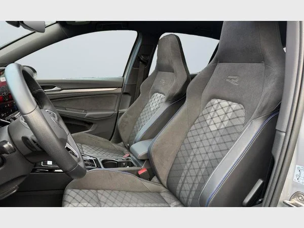 Volkswagen Golf VIII (2025) — foto 2 van 29