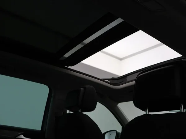 Volkswagen Tiguan (2023) — foto 15 van 33
