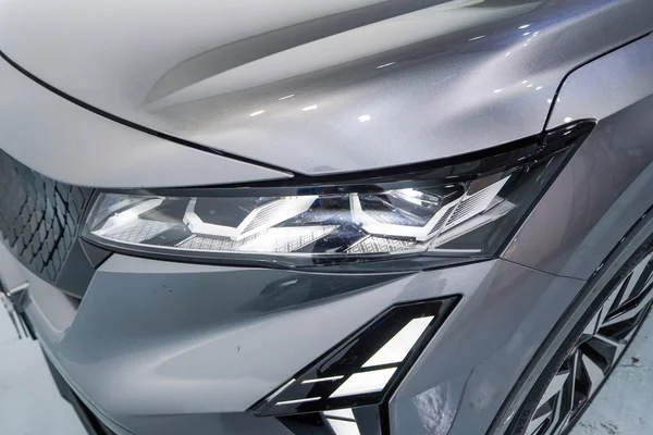 Renault Rafale E-TECH (HEV) (2025) — foto 45 van 45
