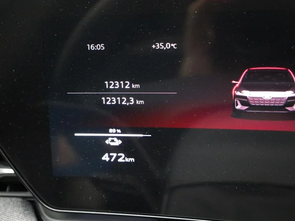 AUDI A6 Sportback e-tron (2026) — foto 10 van 23