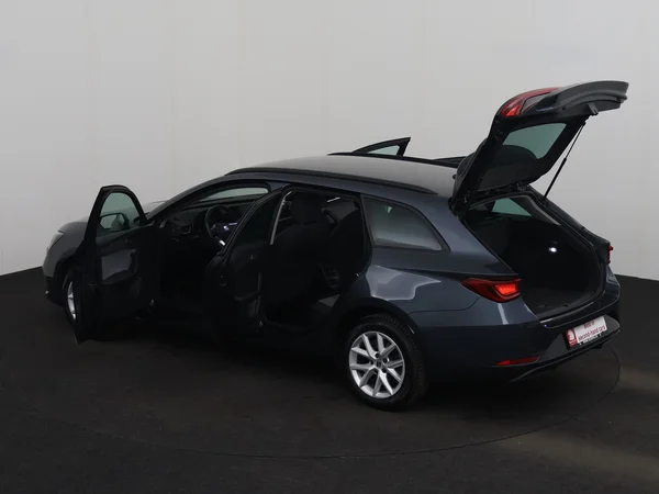 SEAT Leon (2023) — foto 26 van 27
