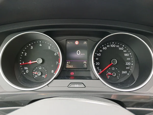 VOLKSWAGEN Tiguan (2023) — foto 18 van 19