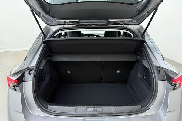 Opel Mokka (2024) — foto 12 van 16