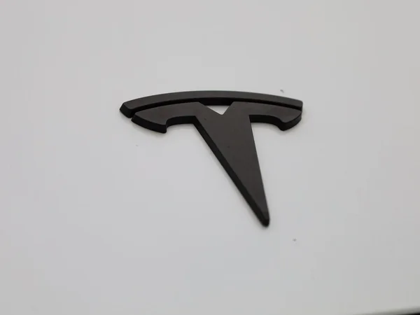 Tesla Model Y (2023) — foto 38 van 43