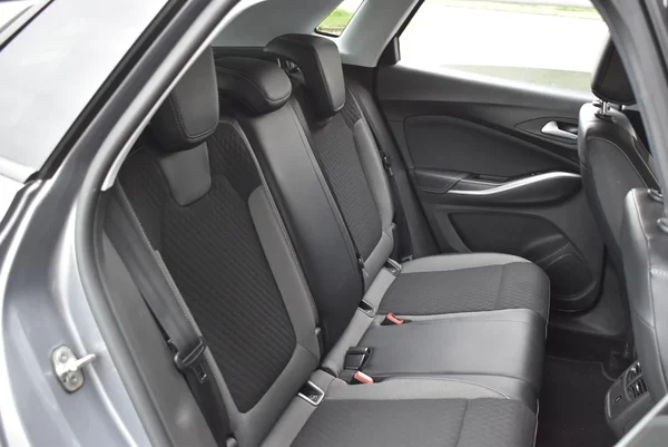 Opel Grandland (2022) — foto 6 van 21