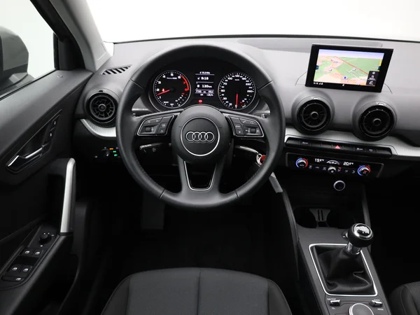 AUDI Q2 (2018) — foto 8 van 17