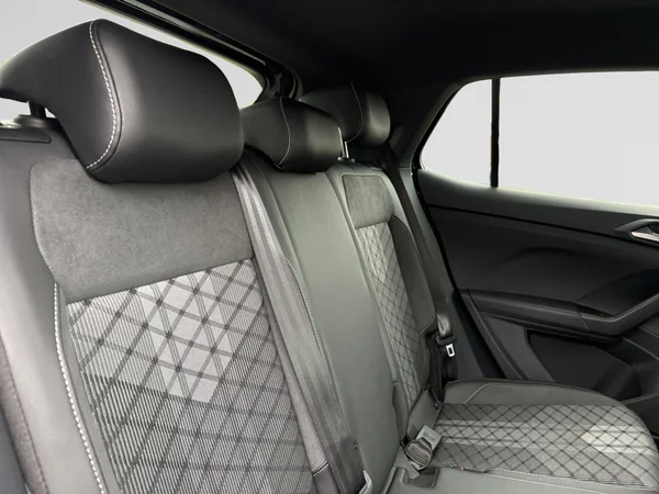 VOLKSWAGEN T-Cross (2025) — foto 11 van 24