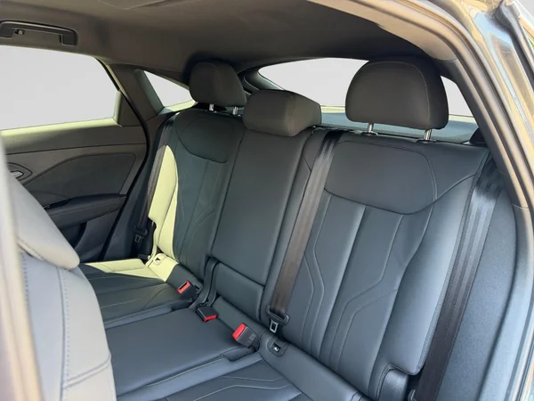 AUDI Q3 Sportback (2026) — foto 15 van 16