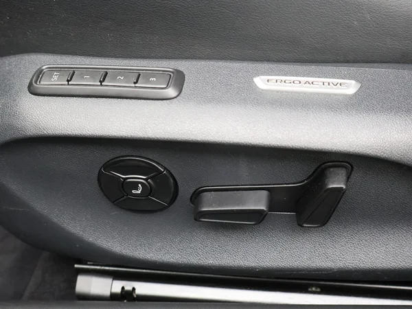 VOLKSWAGEN Passat SW (2026) — foto 16 van 24