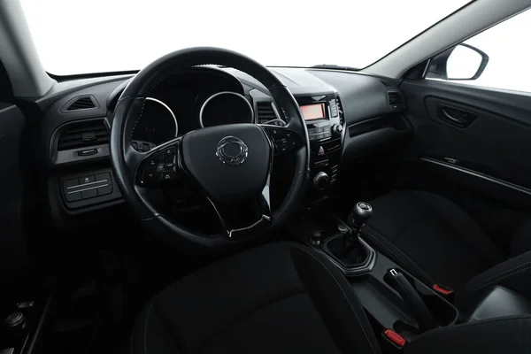 Ssangyong Xlv (2018) — foto 2 van 16