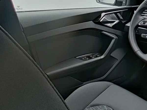 AUDI A1 Sportback (2025) — foto 2 van 18