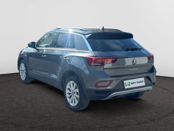 VOLKSWAGEN T-Roc (2022) — foto 10 van 17