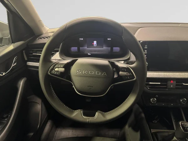 SKODA Scala (2026) — foto 2 van 21