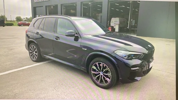 BMW X5 (2022) — foto 8 van 13