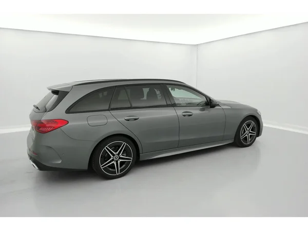 MERCEDES-BENZ C Break (2022) — foto 32 van 36