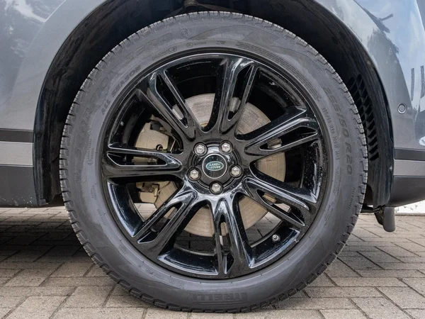 Land Rover Range Rover Velar (2022) — foto 2 van 27