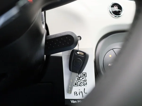 Fiat 500 (2023) — foto 13 van 41