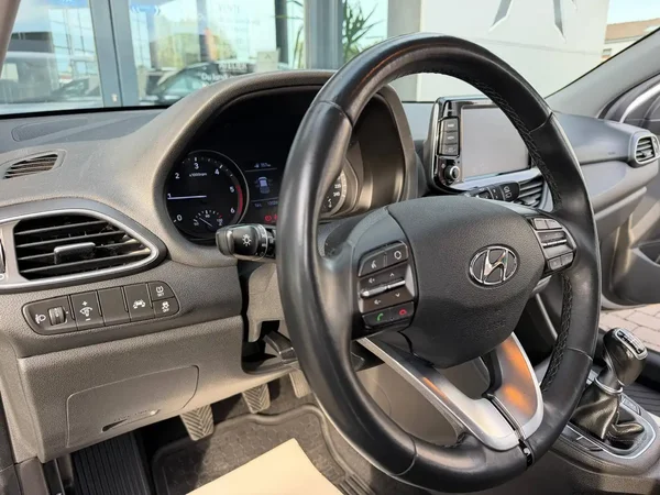 Hyundai I30 (2019) — foto 24 van 24