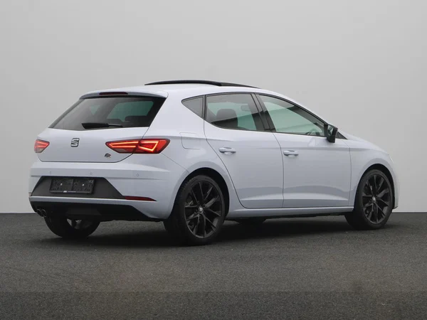 SEAT Leon (2020) — foto 12 van 22