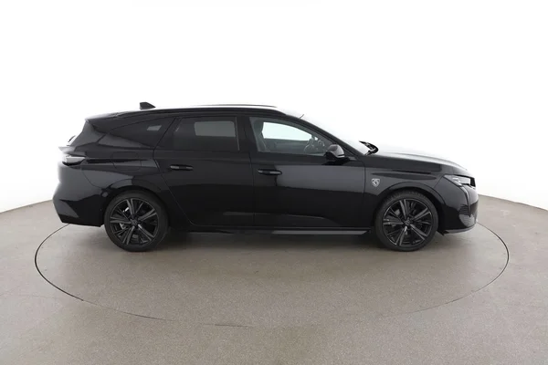 Peugeot 308 (2023) — foto 13 van 16