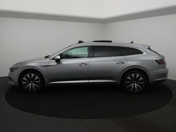 Volkswagen Arteon (2022) — foto 13 van 18