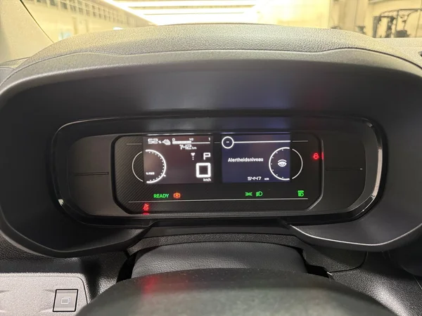 Citroen Berlingo (2025) — foto 8 van 30