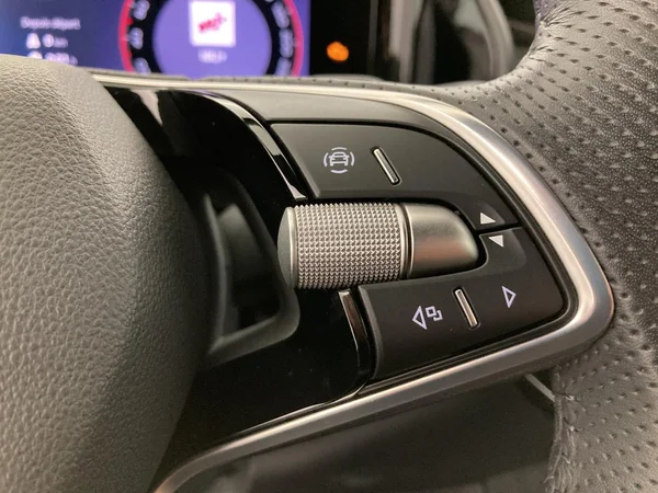 SKODA Kodiaq (2025) — foto 14 van 36