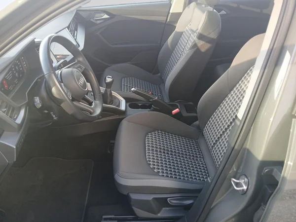 AUDI A1 Allstreet (2023) — foto 14 van 18