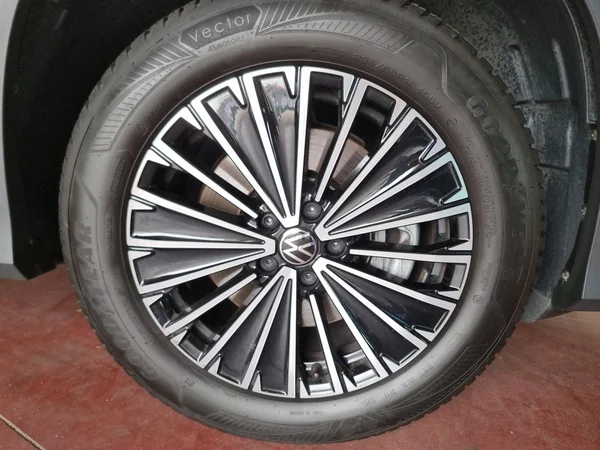 VOLKSWAGEN Tayron (2025) — foto 16 van 23