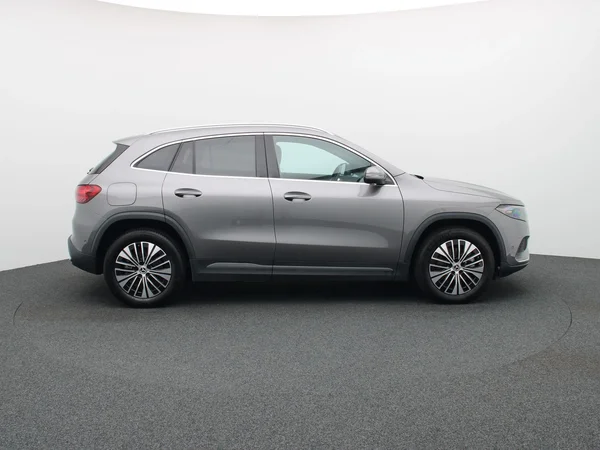 Mercedes-Benz EQA (2024) — foto 24 van 27