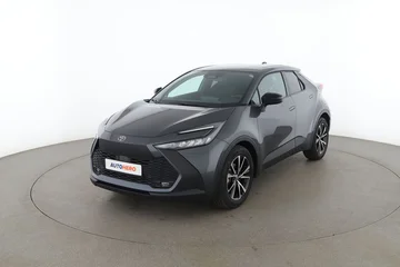 Toyota C-HR 0f51bd90-da5b-4ffc-aeab-64b3529ac23d