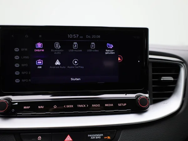 Kia cee'd (2023) — foto 21 van 39