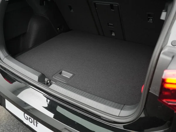 VOLKSWAGEN Golf VIII (2026) — foto 8 van 10