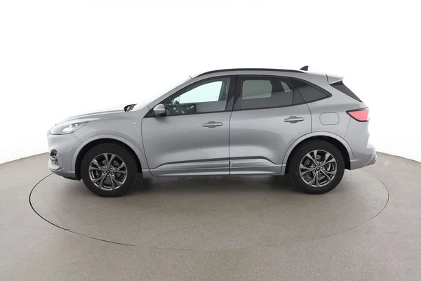 Ford Kuga (2021) — foto 9 van 16