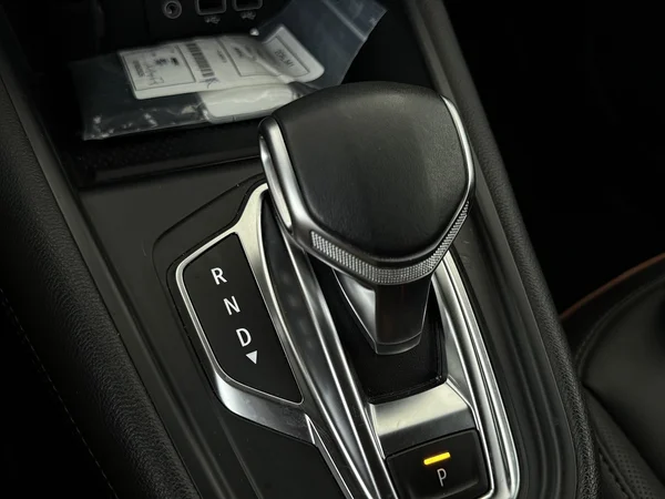 RENAULT Captur (2022) — foto 4 van 28